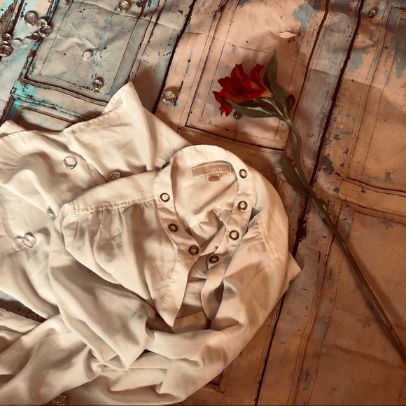 Women’s Micheal Kors button up classic shi… - Picture 7 of 7